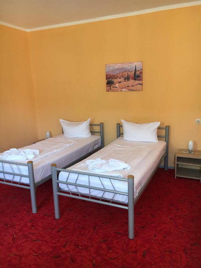 Hotel Pension Streuhof Berlin Exterior photo